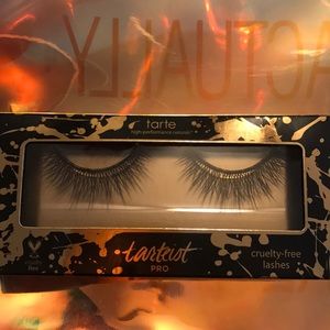 Tarte lashes style Flirt